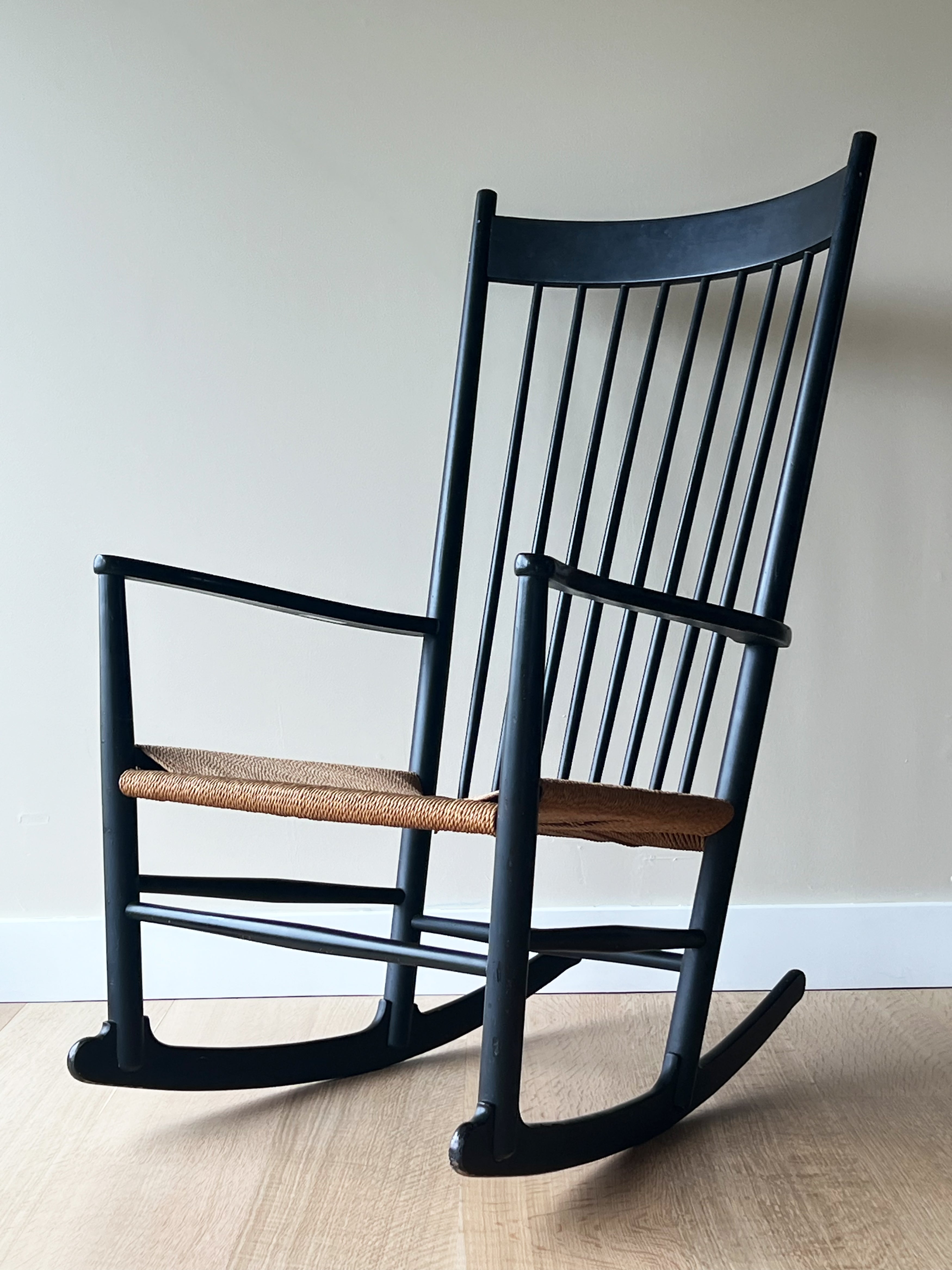 Vintage Hans Wegner J16 rocking Chair by FDB Møbler – Home Union NYC