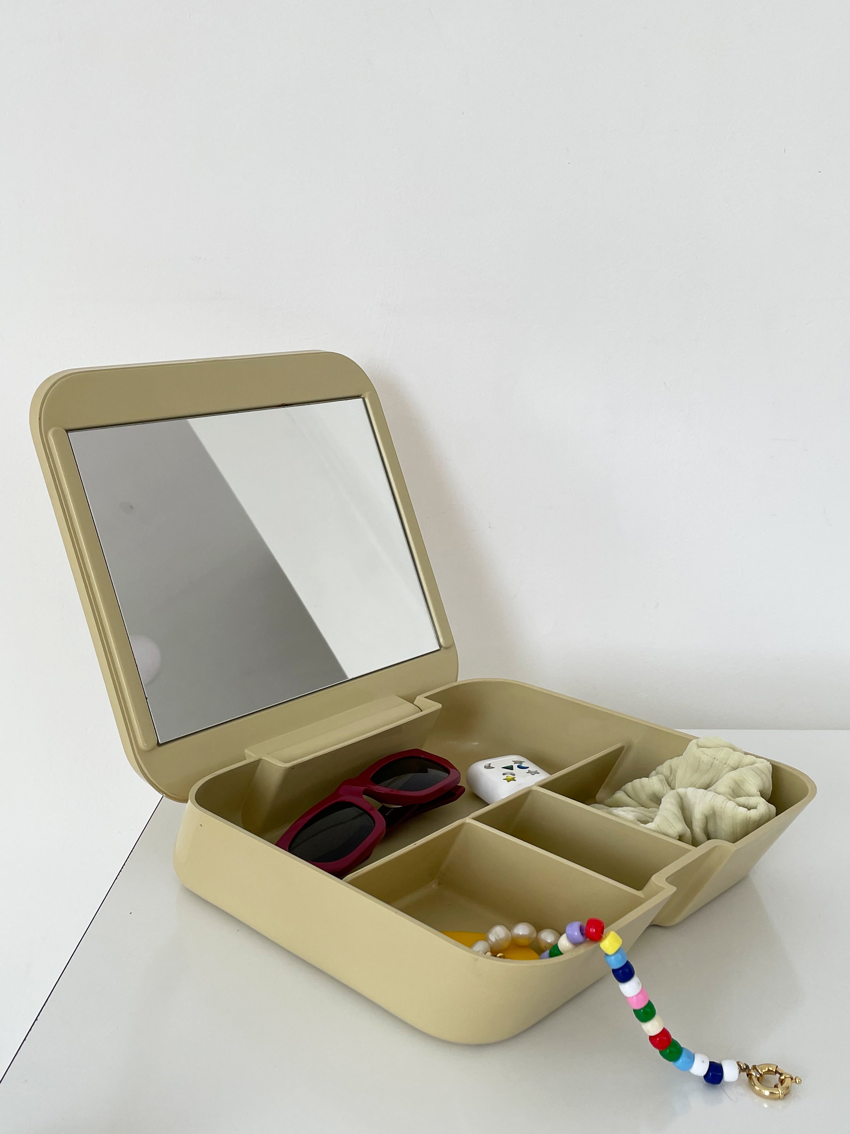 1970s Beige Vanity Box By Makio Hasuike for Gedy