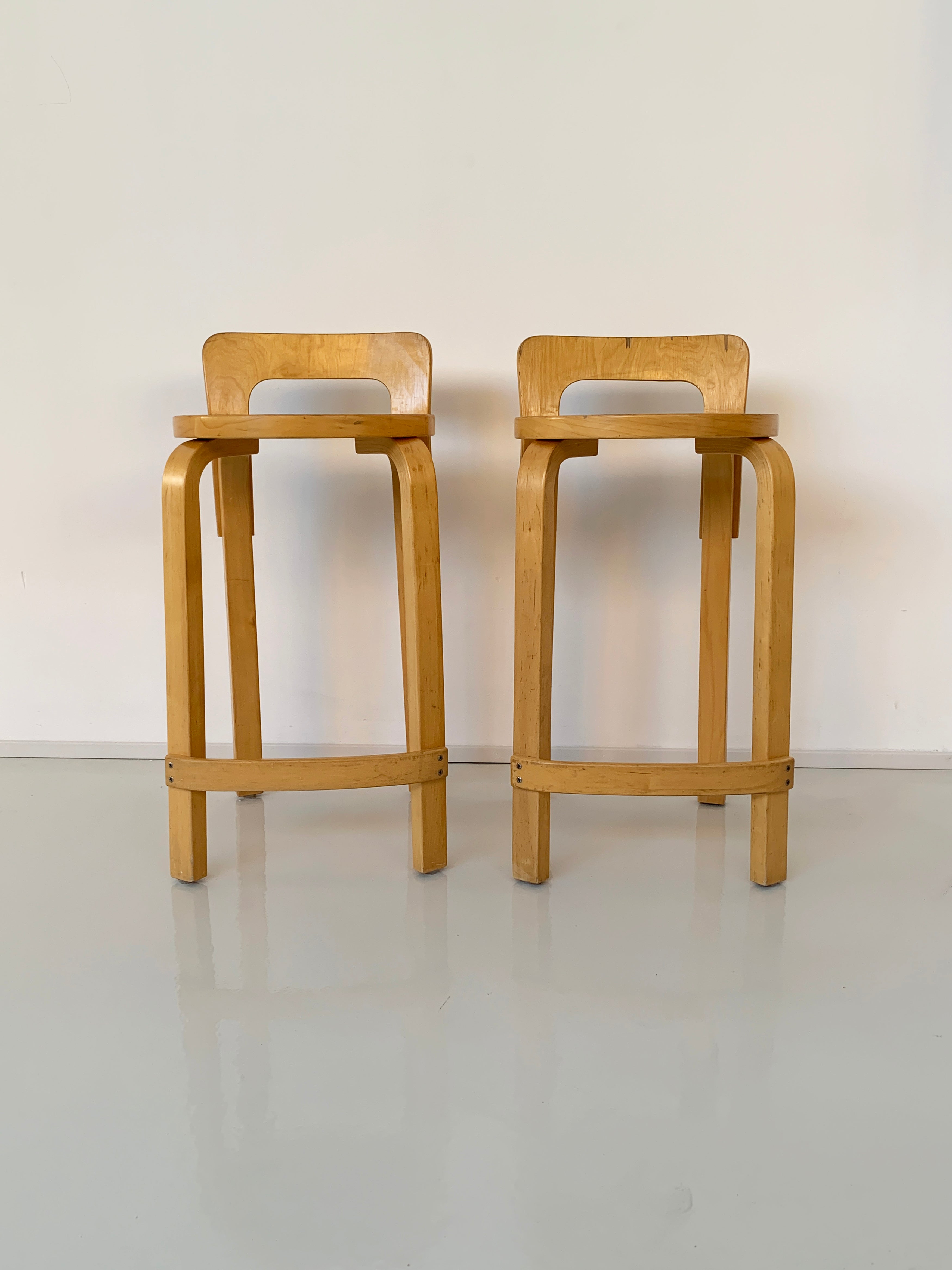 Pair of 1960s Black Top K65 Alvar Aalto Stools – Home Union NYC