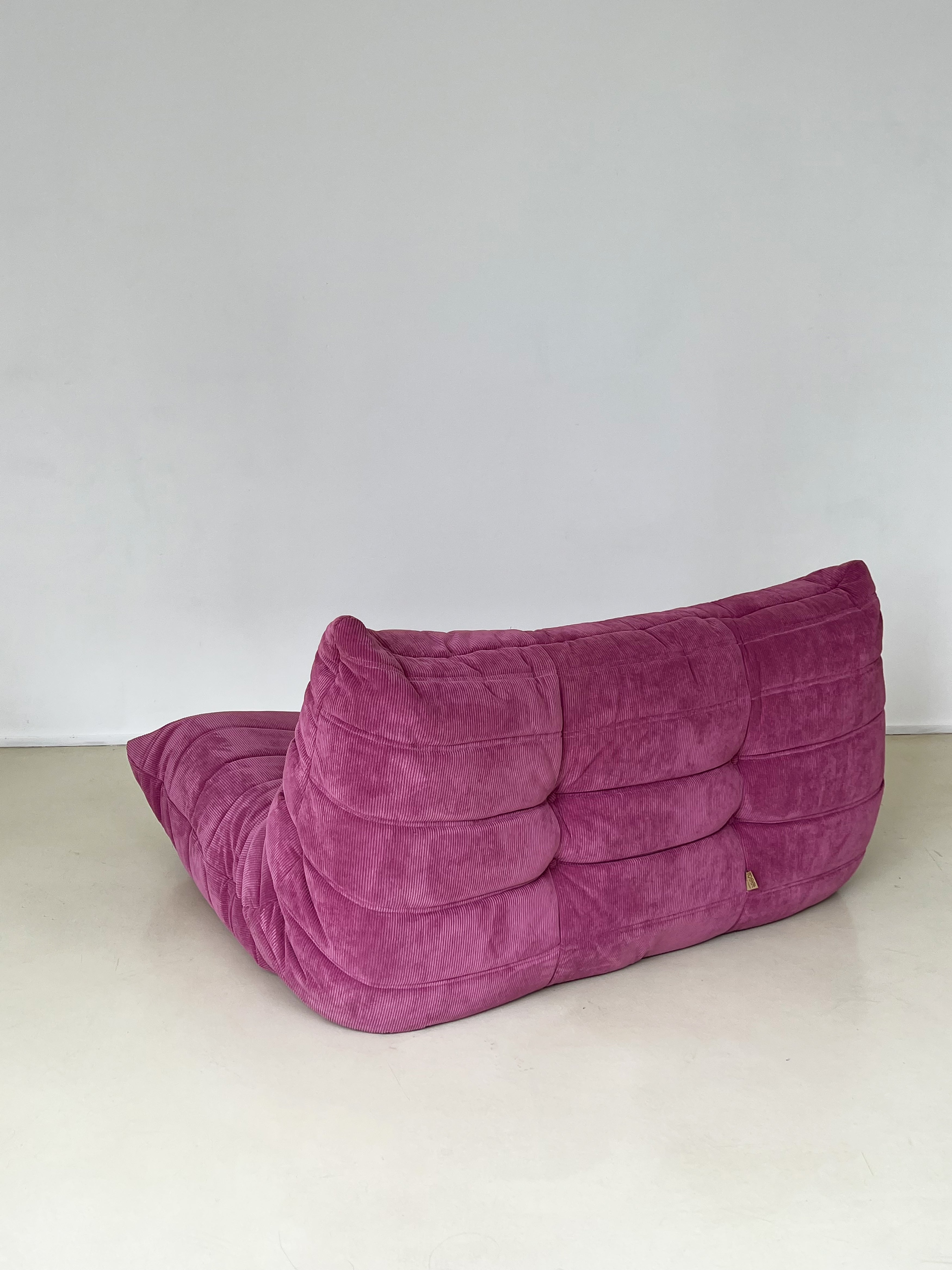 Vintage 2-Seater Pink Cord Ligne Roset Togo Sofa – Home Union