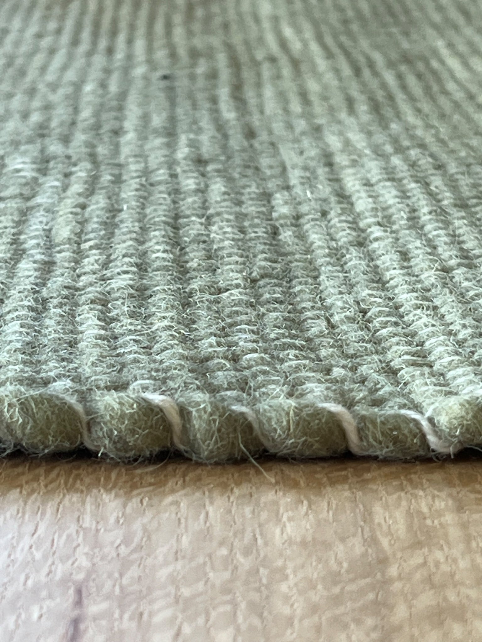 Hand-Woven Pea Green Wool Textured Rug by Home Union