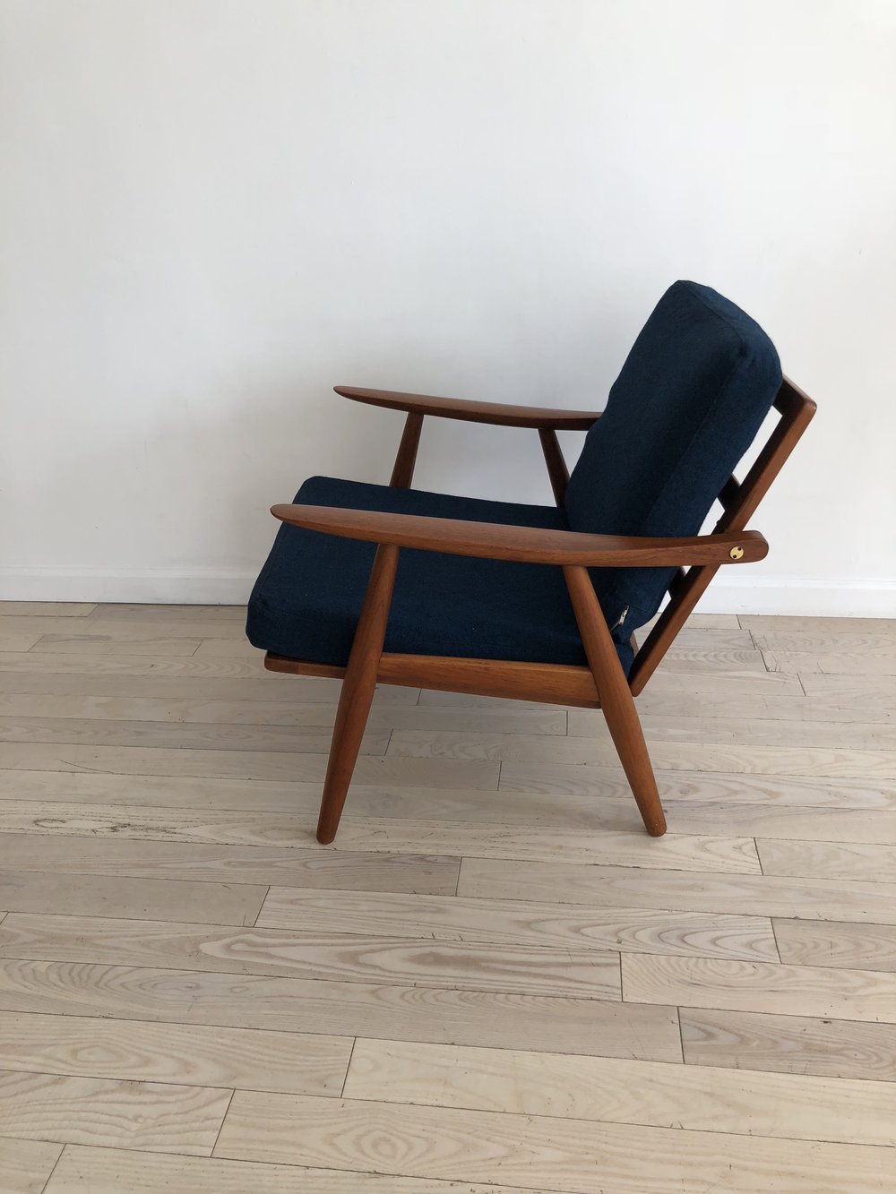 Early Hans J Wegner GE-270 Easy Chair in Teak, Made in Denmark