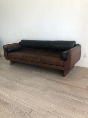 Vladimir Kagan 'Matinee' Sofa / Daybed in Leather