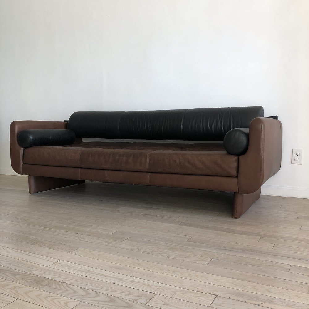 Vladimir Kagan 'Matinee' Sofa / Daybed in Leather