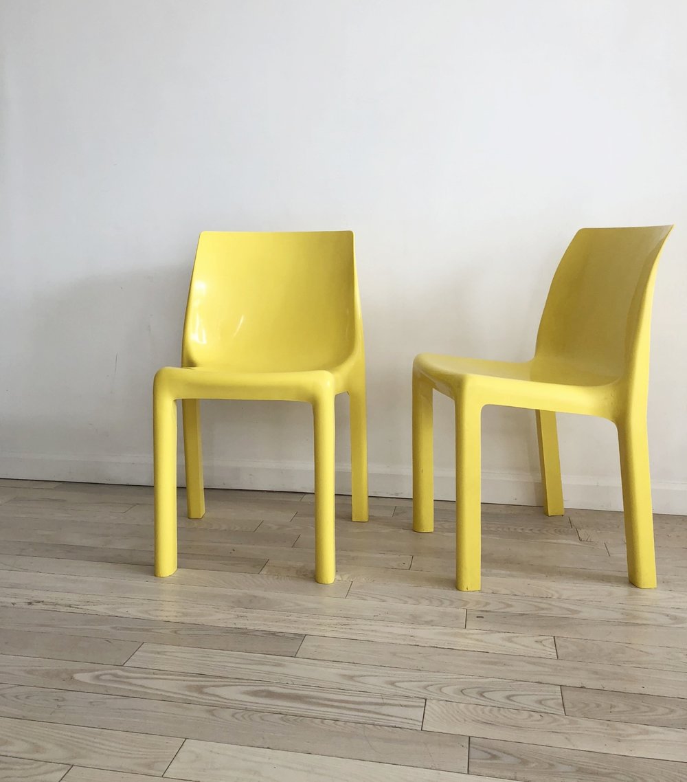 1970s Yellow Plastic Syroco Chair-Single