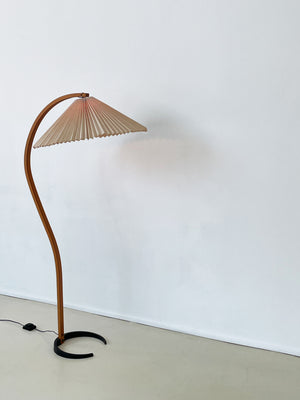 1970s Danish Bent Teak Pleated Caprani Floor Lamp