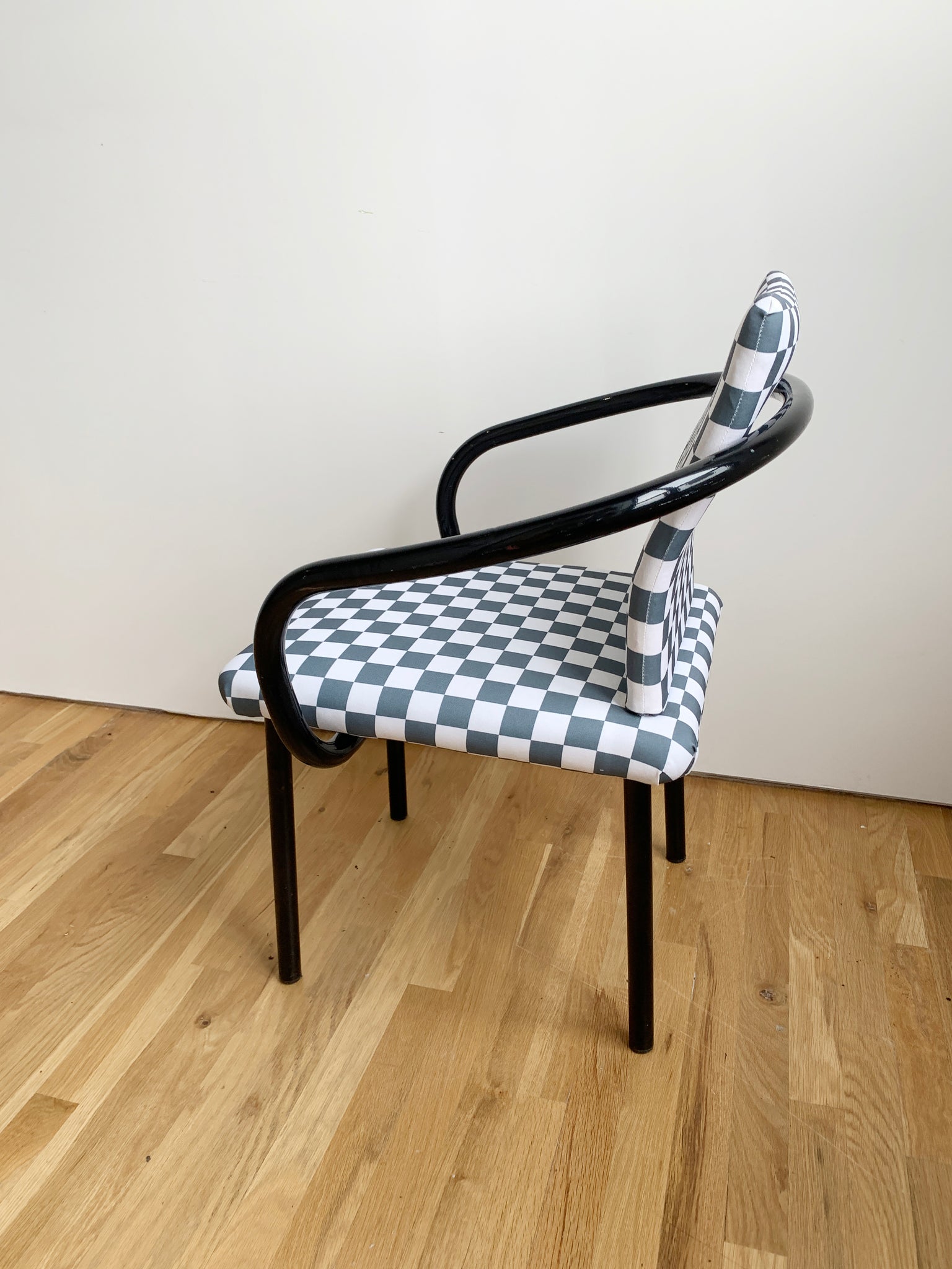 Vintage Ettore Sottsass for Knoll Mandarin Chair in Grey Checked Print - Single