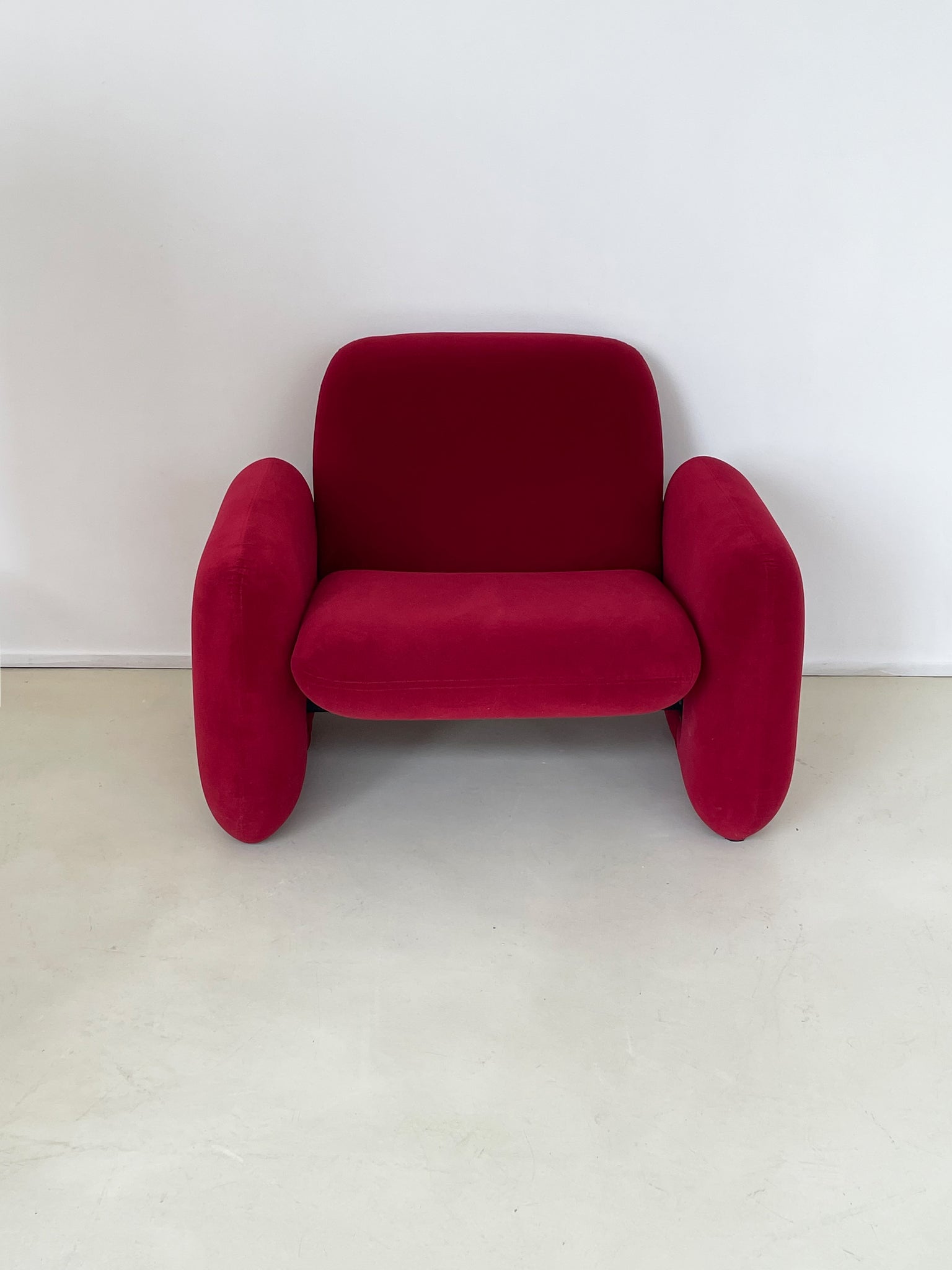 1970s Ray Wilkes Chiclet Club Chair in Raspberry