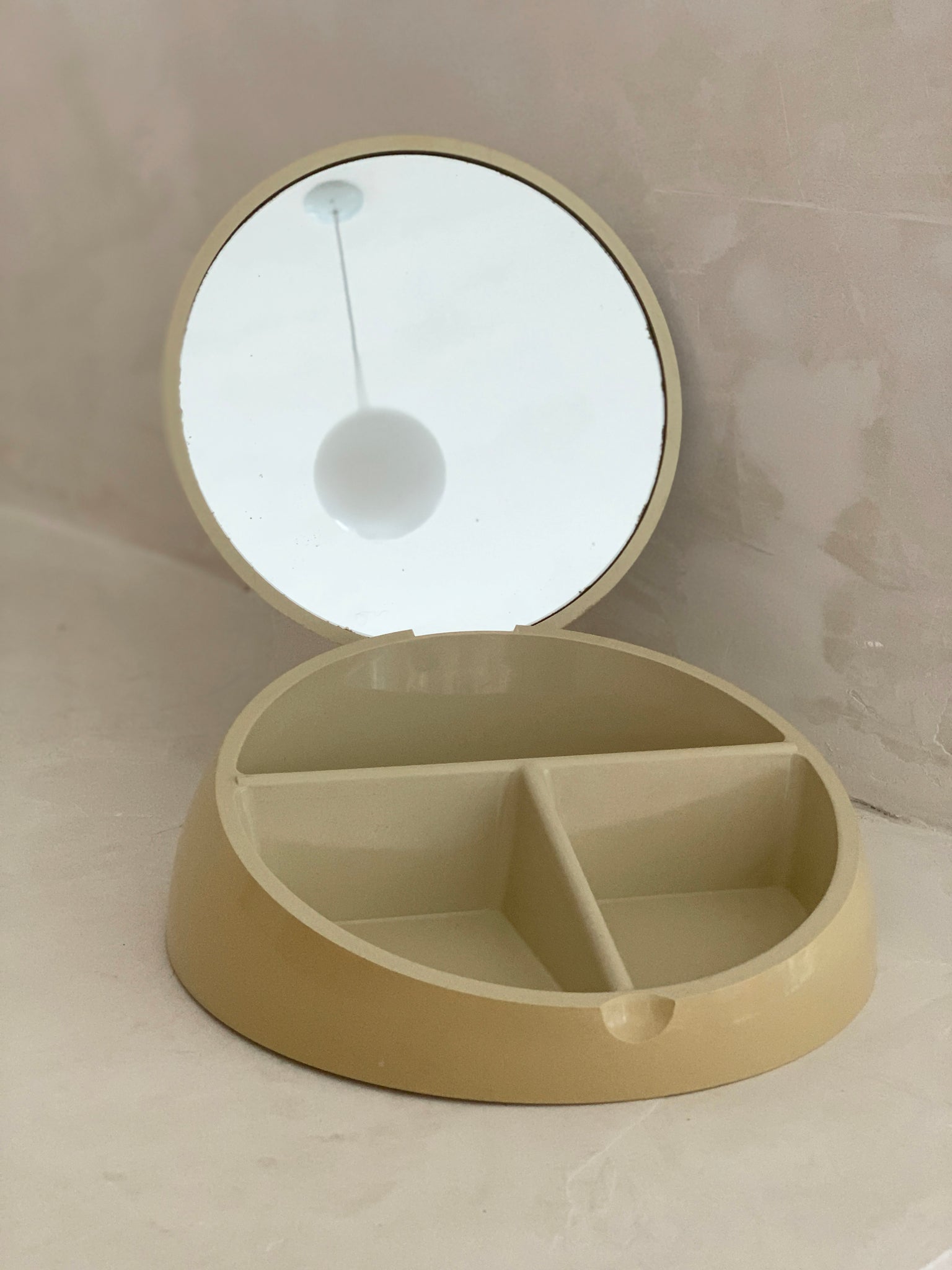 1970s Beige Plastic Makio Hasuike Vanity  Box for Gedy, Italy