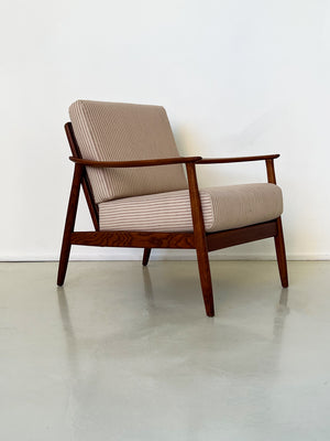 1960s Fumed Oak Folke Ohlsson for Dux Linen Lounge Chair W/ Cane Back