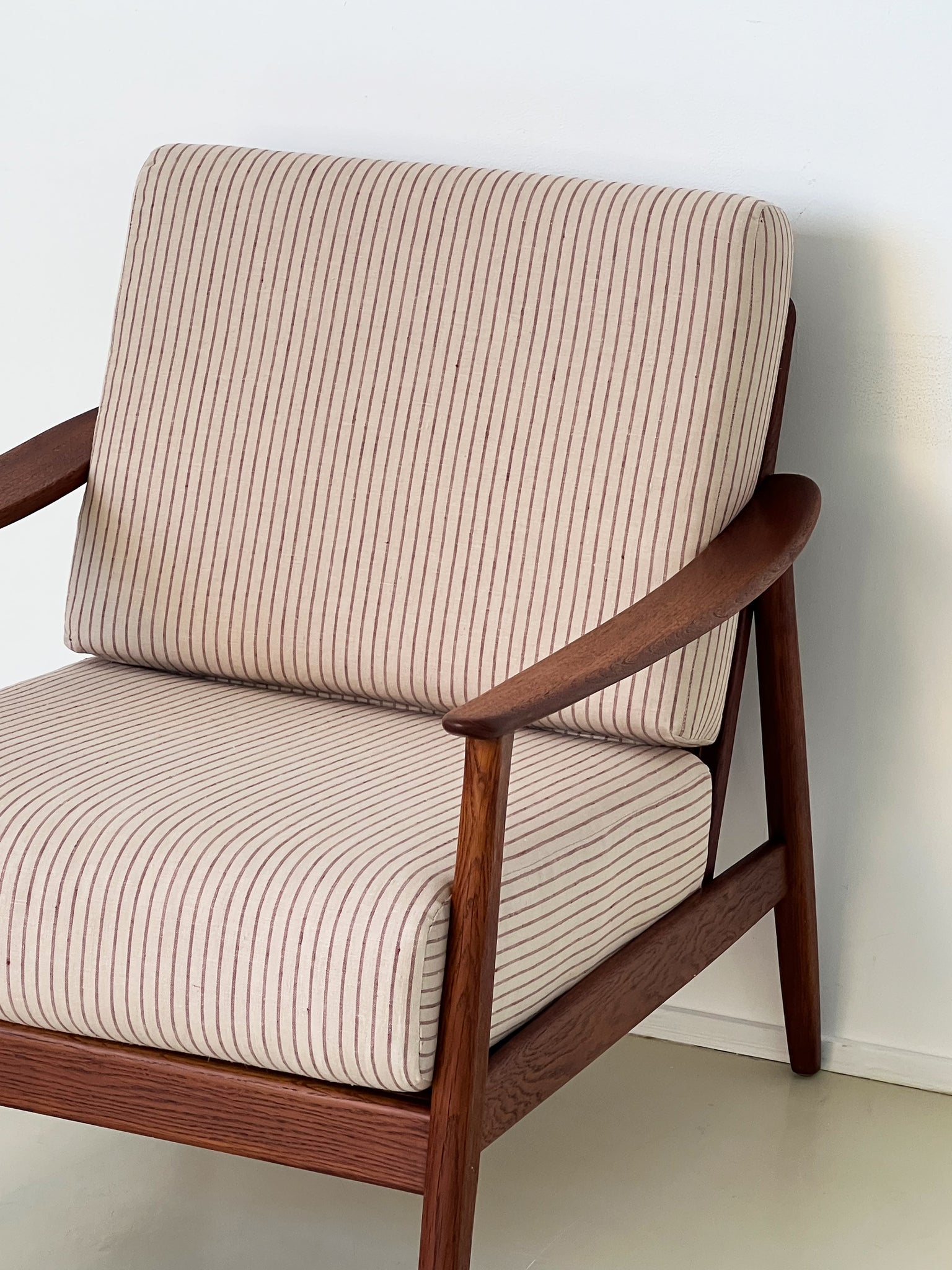 1960s Fumed Oak Folke Ohlsson for Dux Linen Lounge Chair W/ Cane Back
