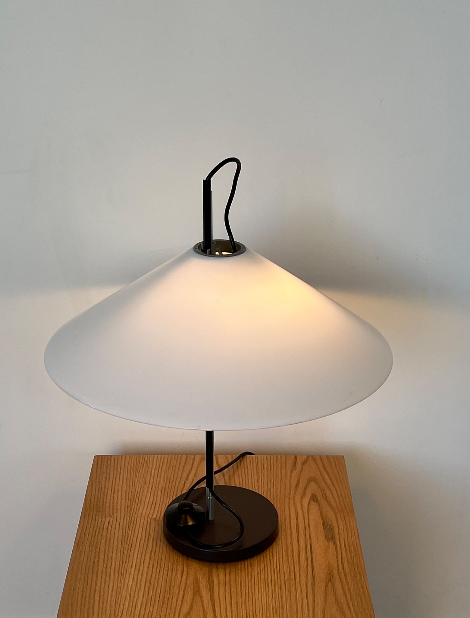 1970s Enzo Mari Aggregato Tavolo Stelo Table lamp by Artemide
