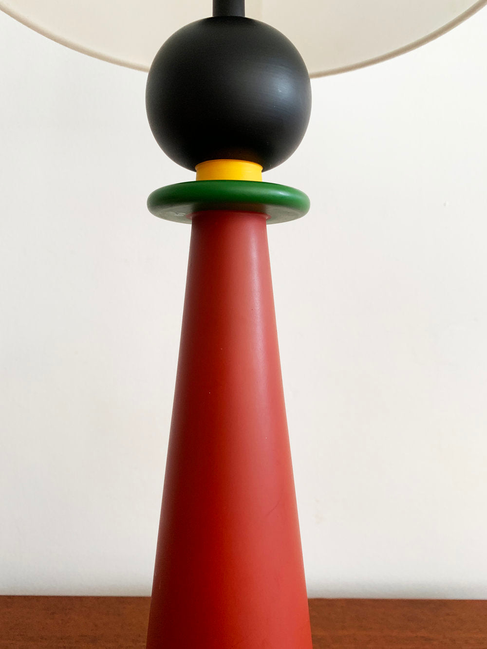 1980s French Wooden Memphis Table Lamp