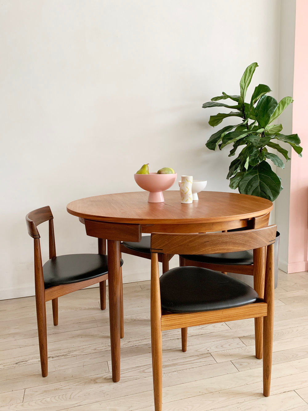 Mid Century "Roundette" Teak Dining Table w/4 Chairs by Hans Olsen for Frem Røjle