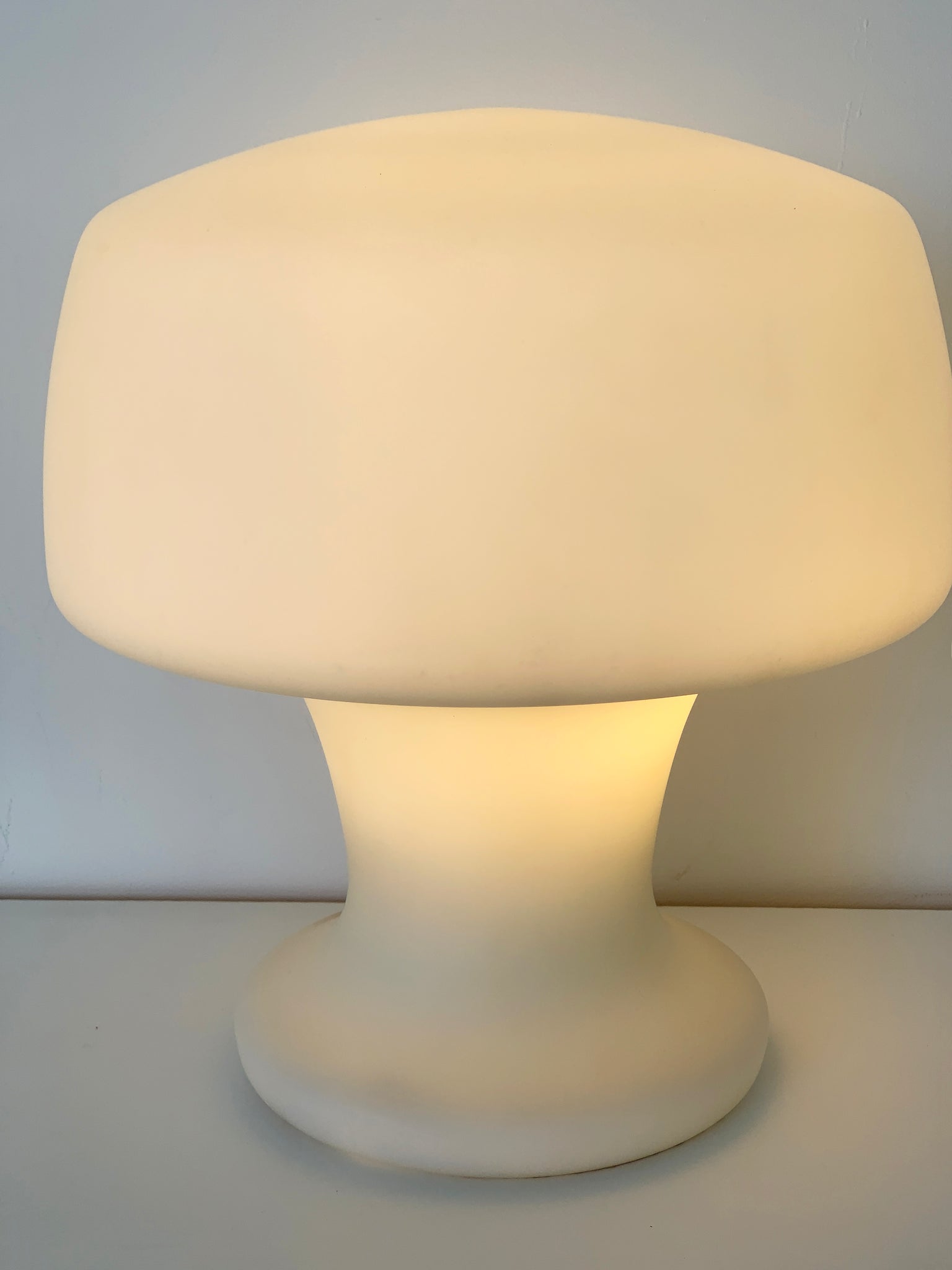 1960s Frosted Handblown Glass Laurel Lamp Co Mushroom Lamp