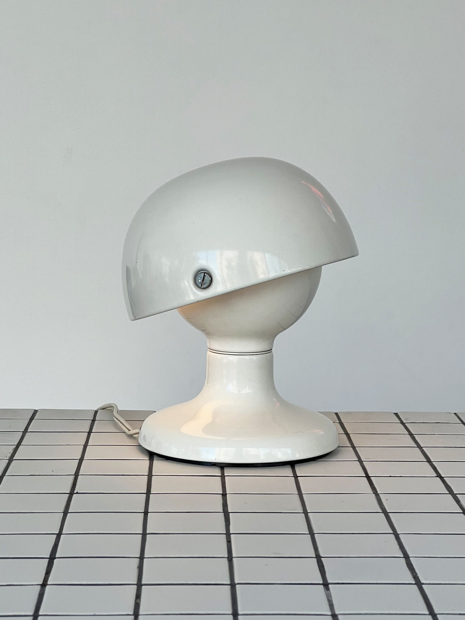 1963 White Enameled Jucker Lamp by Tobia Scarpa