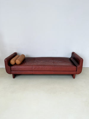 Post Modern Kagan 'Matinee' Sofa / Daybed For American Leather Studios