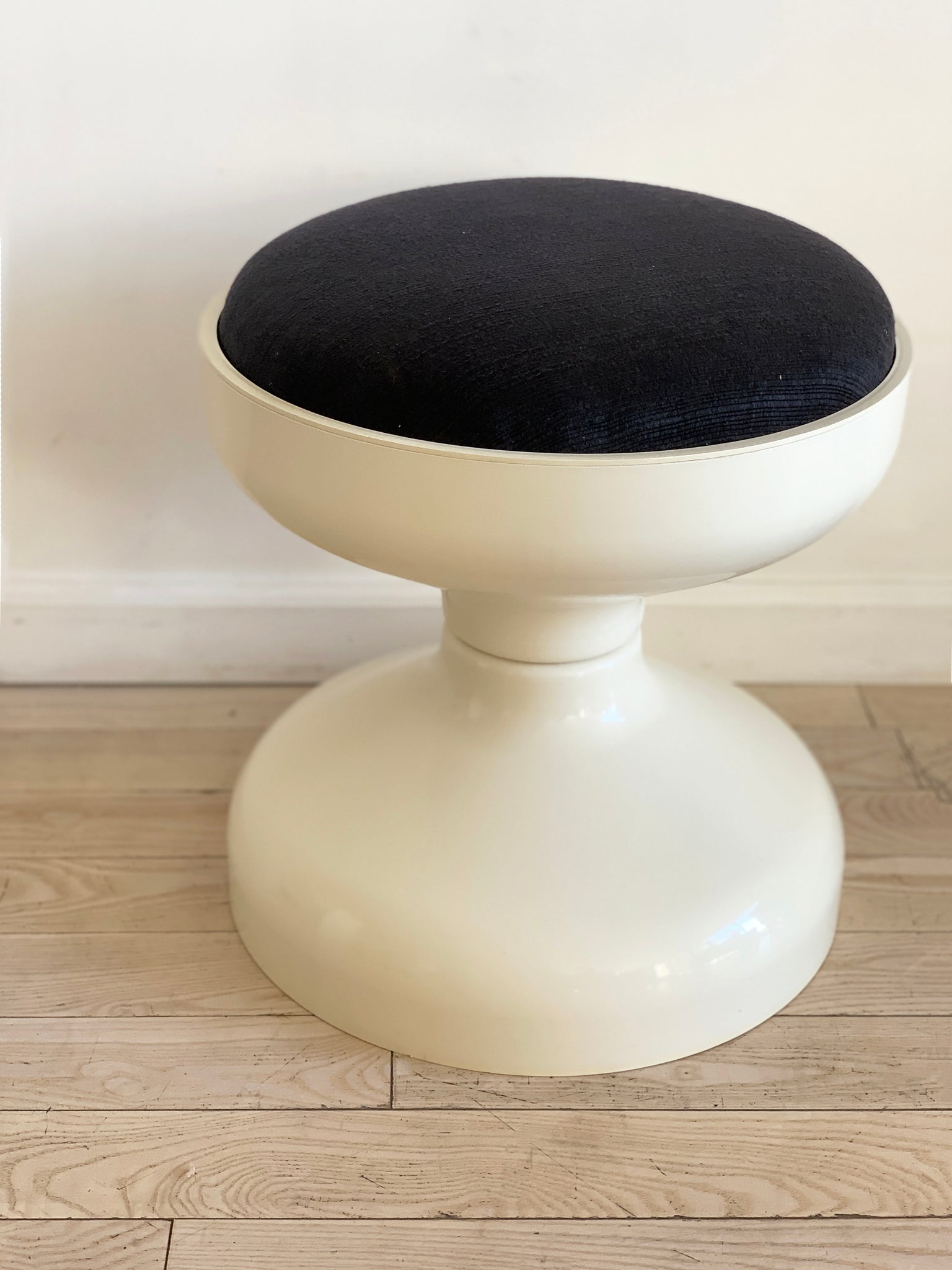 1960s White ABS Plastic "Rocchetto" Stool by Kartell