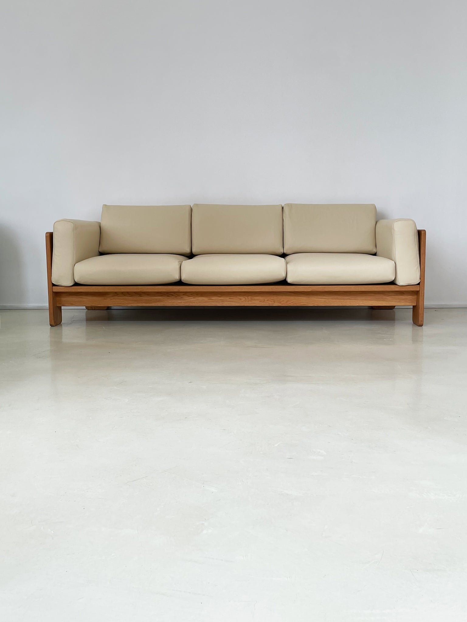 1970s Oak and Cream Leather Bastiano Sofa