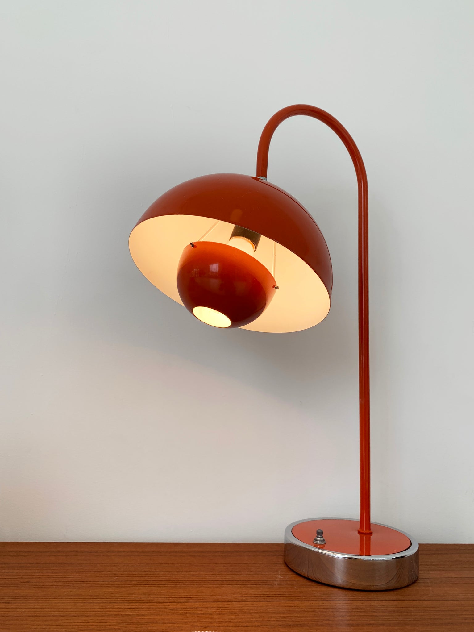 1960s Verner Panton Orange Flower Pot Table Lamp