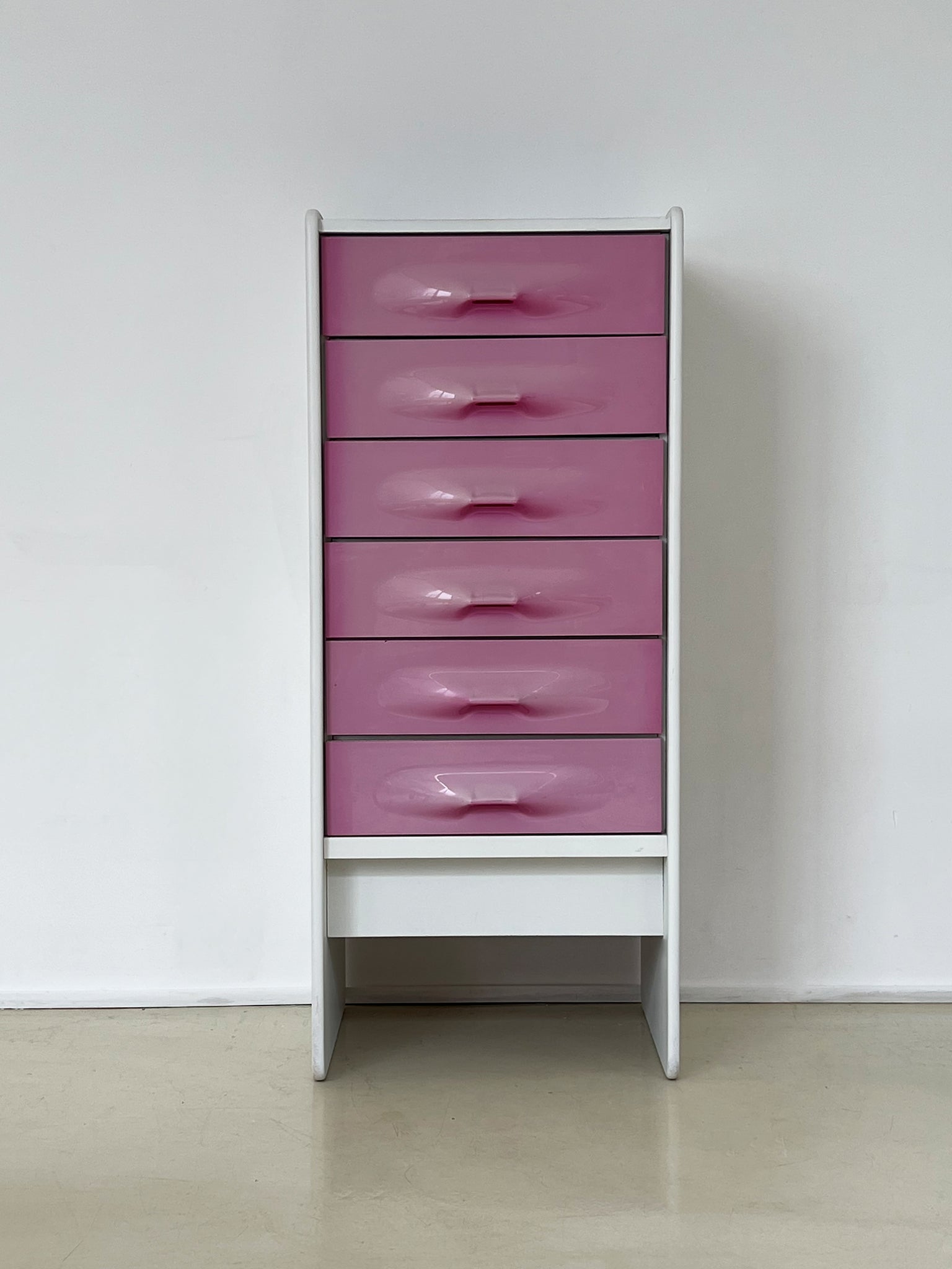 pink and white dresser illusion Pink and White Dresser Illusion