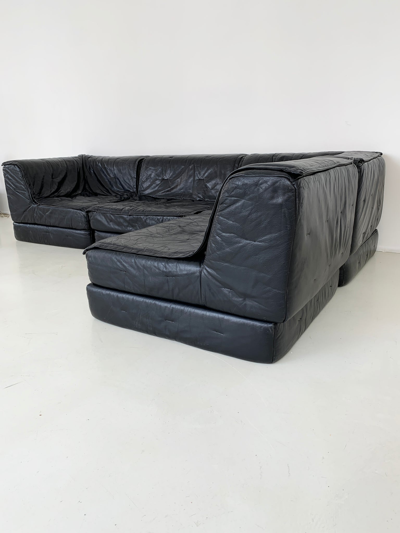 1970s Black Leather Modular Sectional Spaceage Sofa By Hans Hopfer for Roche Bobois