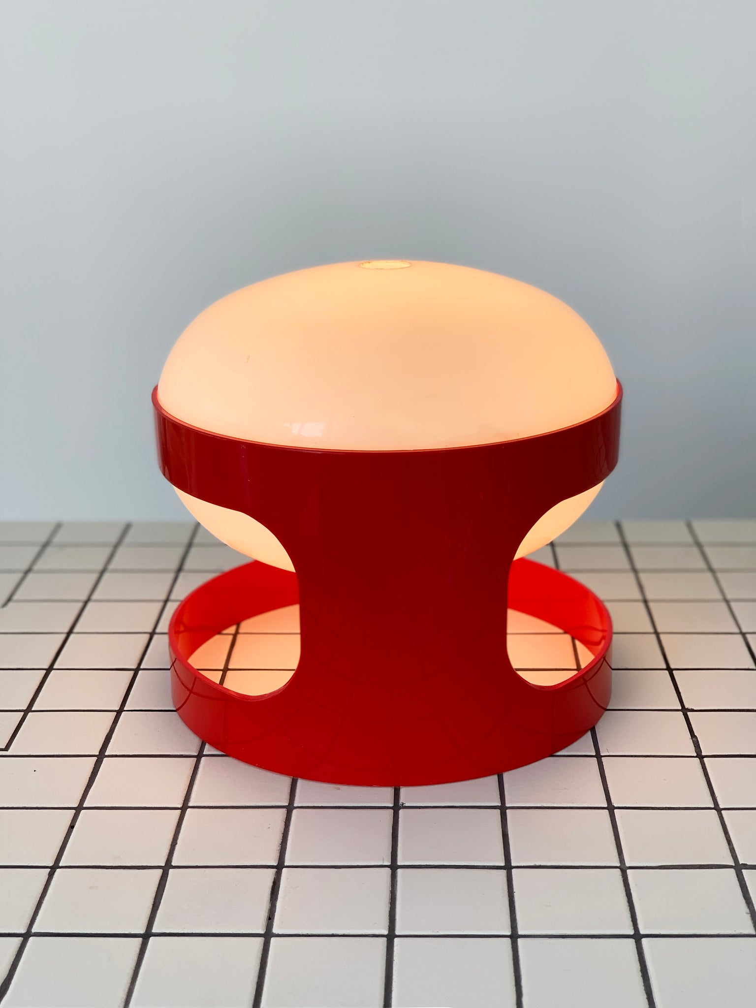 1960s Red Kartell KD28 Table Lamp by Joe Colombo, Italy