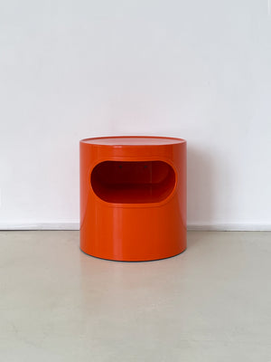 1960s Orange Giano-Giano-Vane Side Table by Emma Gismondi Schweinbeerger for Artemide